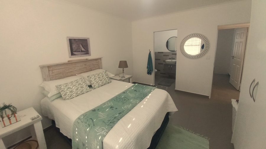 4 Bedroom Property for Sale in Sandy Point Western Cape